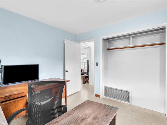 2121 NE 52ND Street, Fort Lauderdale, FL 33308