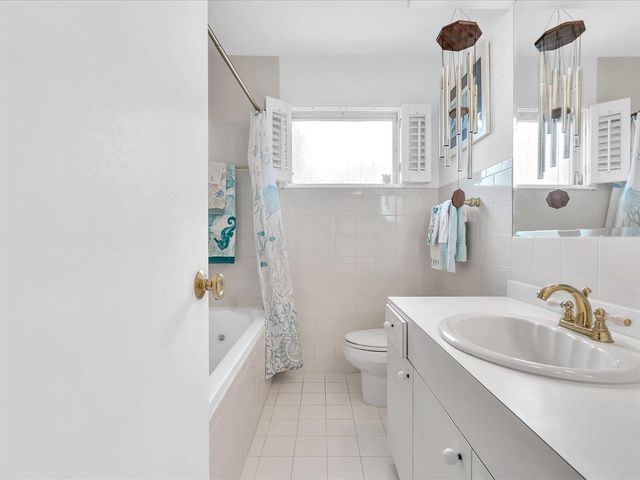 2121 NE 52ND Street, Fort Lauderdale, FL 33308