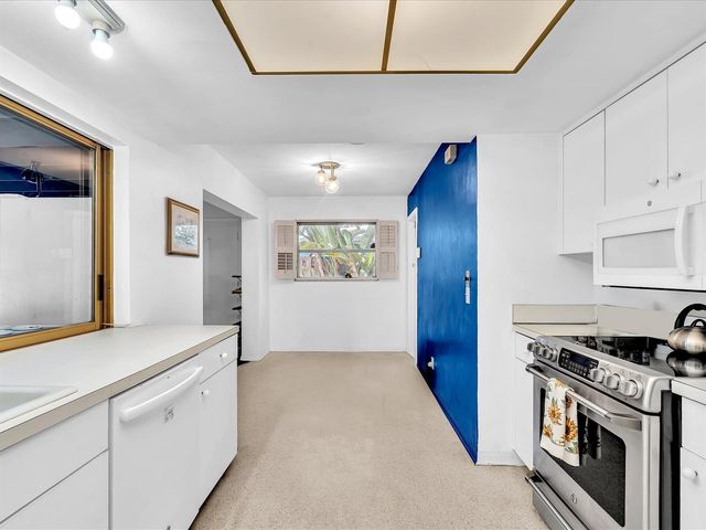 2121 NE 52ND Street, Fort Lauderdale, FL 33308