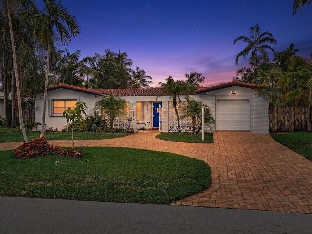 2121 NE 52ND Street, Fort Lauderdale, FL 33308