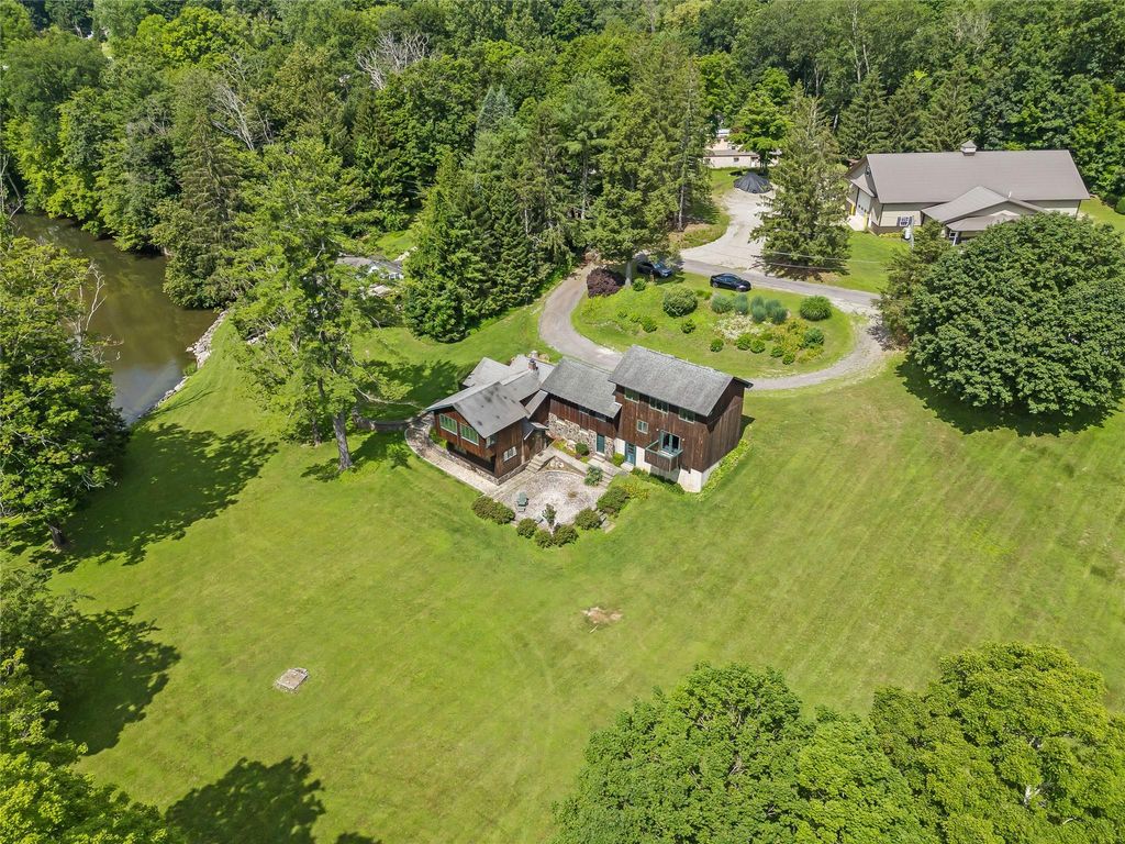10 May Knoll, Dover Plains, NY 12522