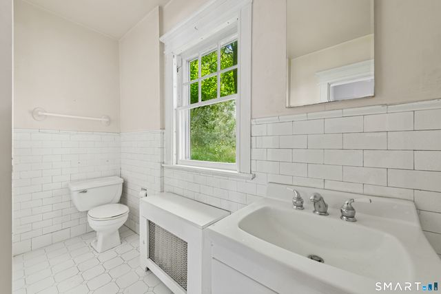 34 Downs Avenue, Stamford, CT 06902