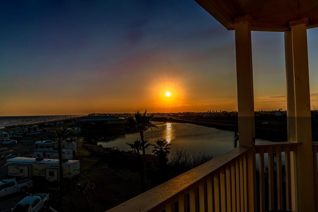 10811 San Luis Pass Road 1302, Galveston, TX 77554