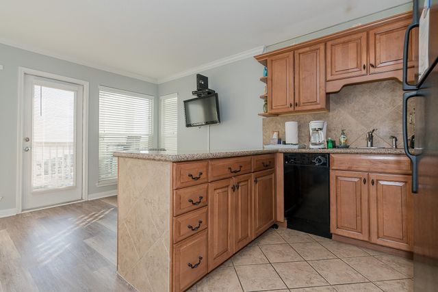 10811 San Luis Pass Road 1302, Galveston, TX 77554