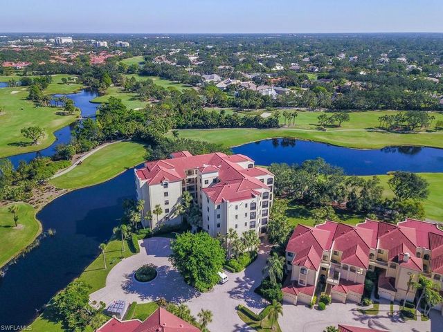 7040 Pelican Bay BLVD D302, Naples, FL 34108