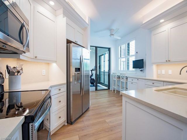7040 Pelican Bay BLVD D302, Naples, FL 34108