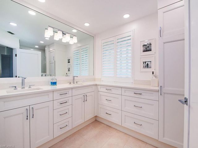 7040 Pelican Bay BLVD D302, Naples, FL 34108