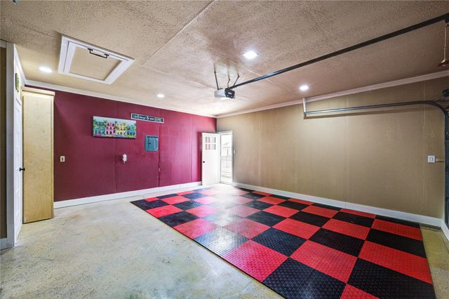 154 N Burnett Drive, Baytown, TX 77520