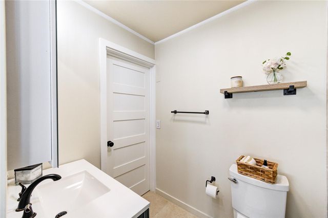 154 N Burnett Drive, Baytown, TX 77520