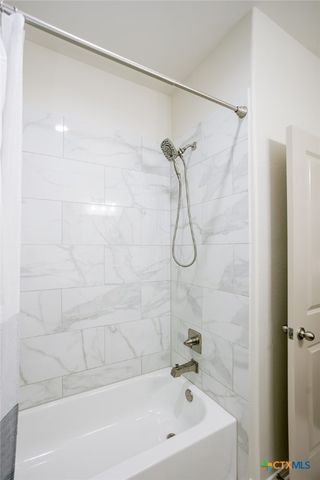 113 Persimmon Court, Victoria, TX 77904