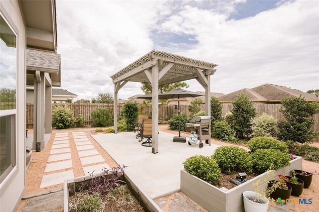 113 Persimmon Court, Victoria, TX 77904