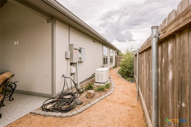 113 Persimmon Court, Victoria, TX 77904