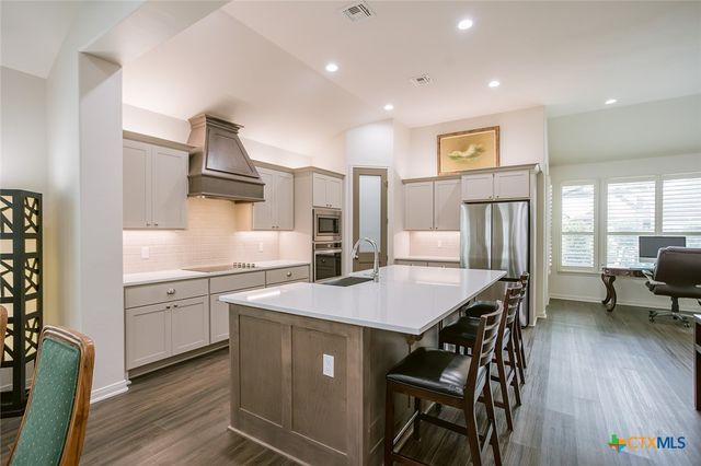 113 Persimmon Court, Victoria, TX 77904