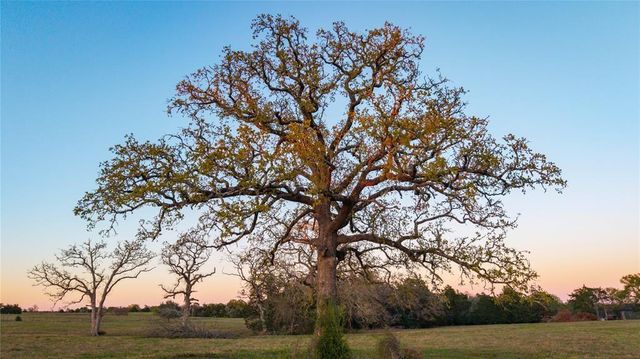 1700 County Road 216, Giddings, TX 78942