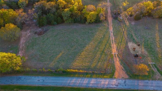 1700 County Road 216, Giddings, TX 78942