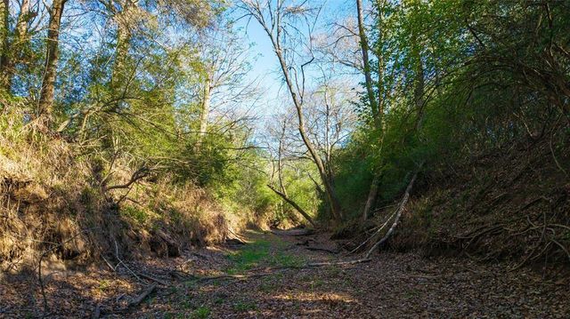 1700 County Road 216, Giddings, TX 78942