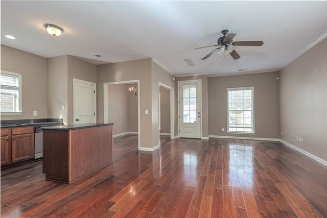 1564 WYNNE RD, Cordova, TN 38016