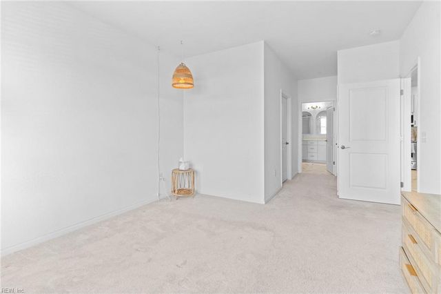 1733 Dromolin Dr 205, Virginia Beach, VA 23456