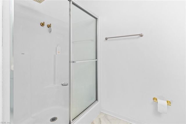 1733 Dromolin Dr 205, Virginia Beach, VA 23456