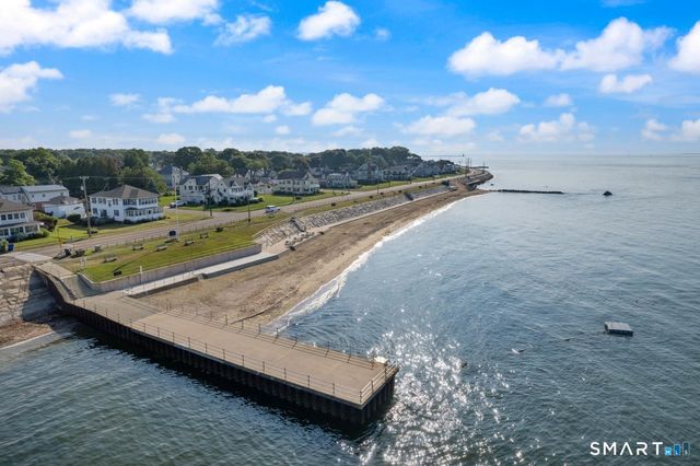 104 Knollwood Drive, Old Saybrook, CT 06475