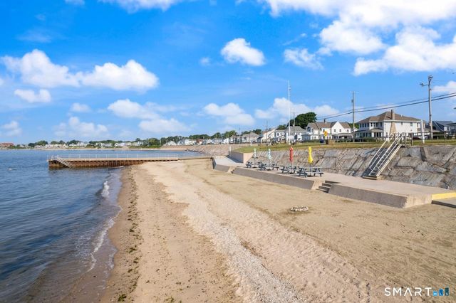 104 Knollwood Drive, Old Saybrook, CT 06475