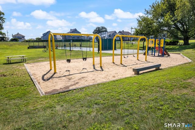 104 Knollwood Drive, Old Saybrook, CT 06475