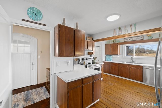 104 Knollwood Drive, Old Saybrook, CT 06475