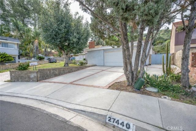 27440 Annette Jo Circle, Saugus, CA 91350