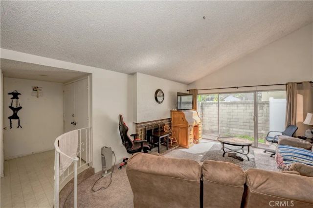 27440 Annette Jo Circle, Saugus, CA 91350