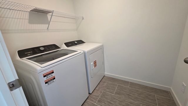 4722 AirLake Curve, Woodbury, MN 55129