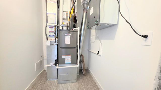 4722 AirLake Curve, Woodbury, MN 55129