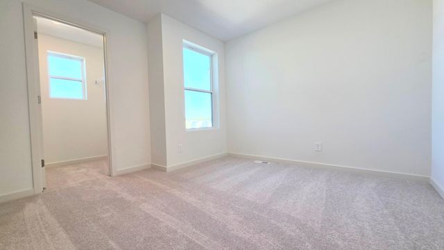 4722 AirLake Curve, Woodbury, MN 55129