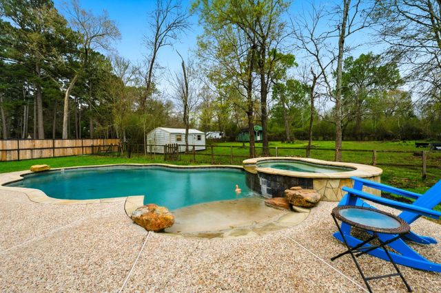 23629 Spring Branch Trail, Montgomery, TX 77316