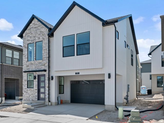 3931 W RED CLOVER DR, Lehi, UT 84043