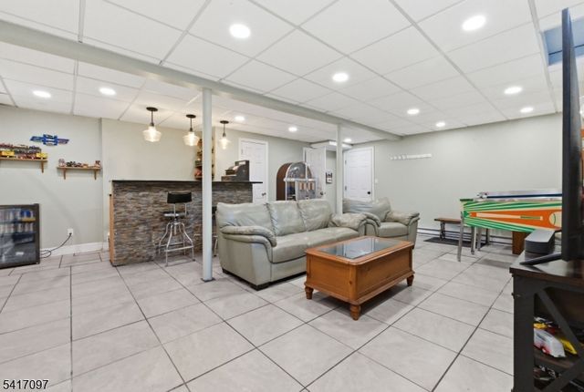 20 Mountain Ave, Rockaway Twp., NJ 07866