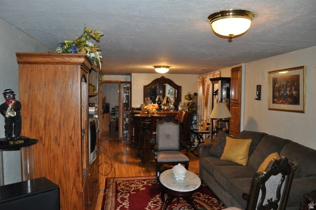 816 N MORTON DR, Salt Lake City, UT 84116