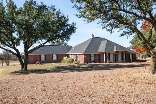 14617 Meadowland Circle, Newark, TX 76071