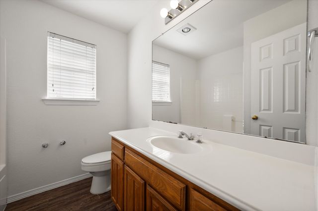 14617 Meadowland Circle, Newark, TX 76071