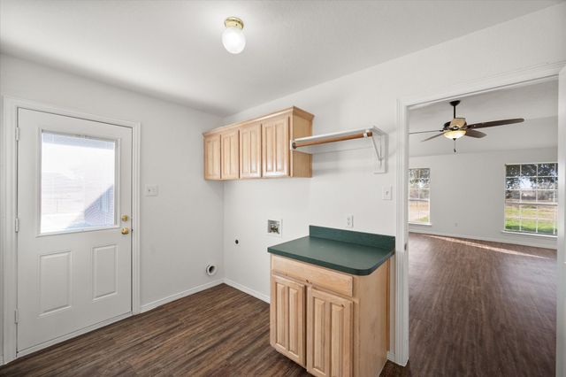 14617 Meadowland Circle, Newark, TX 76071