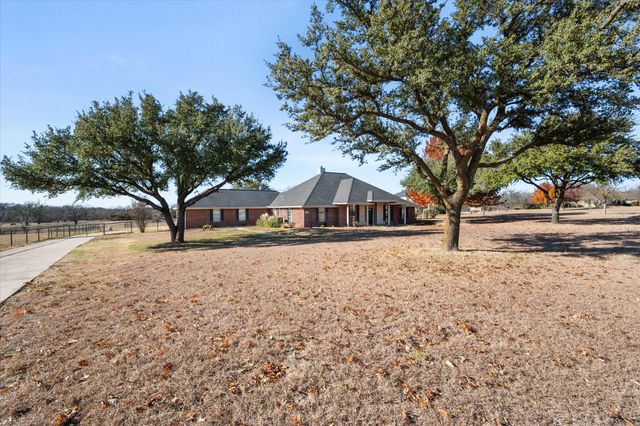 14617 Meadowland Circle, Newark, TX 76071