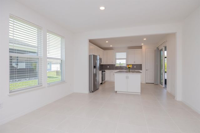 166 Fairlake Cir, St Augustine, FL 32092