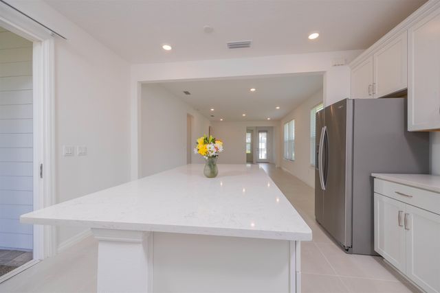 166 Fairlake Cir, St Augustine, FL 32092