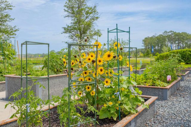 166 Fairlake Cir, St Augustine, FL 32092