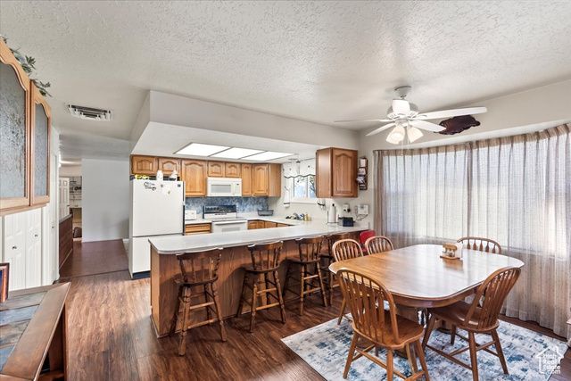 214 N MOUNTAIN RD, Fruit Heights, UT 84037