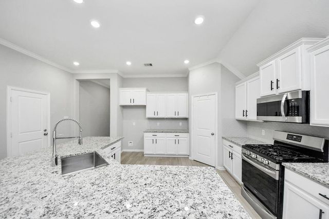 9003 Stanley Oak Drive, Missouri City, TX 77459