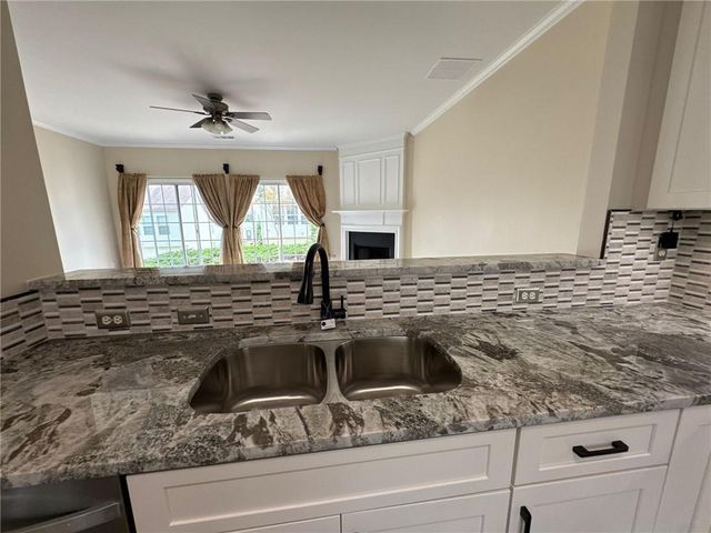 923 Prestwyck Court, Alpharetta, GA 30004