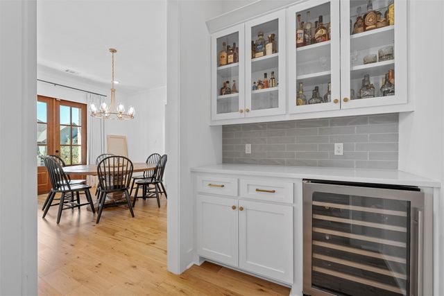 216 Wycliff Drive, China Spring, TX 76633