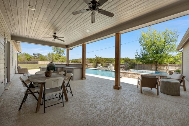 216 Wycliff Drive, China Spring, TX 76633