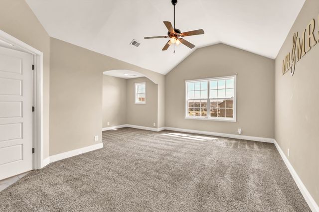 898 Wild Elm Ct, Clarksville, TN 37042