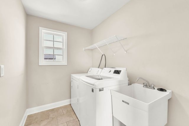 898 Wild Elm Ct, Clarksville, TN 37042